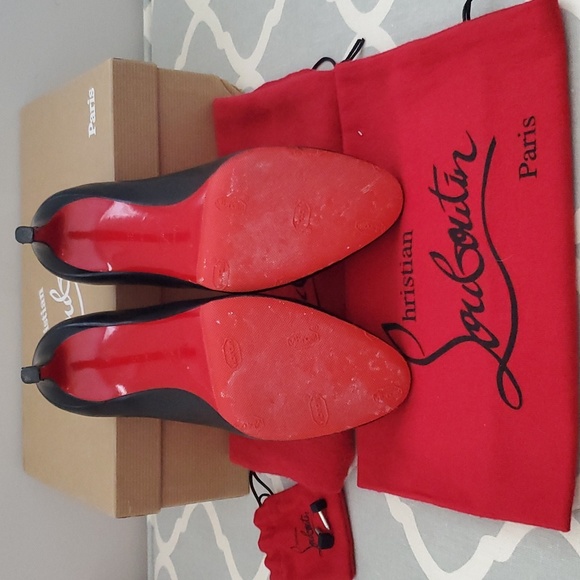 Christian Louboutin Simple Pump - Picture 6 of 14